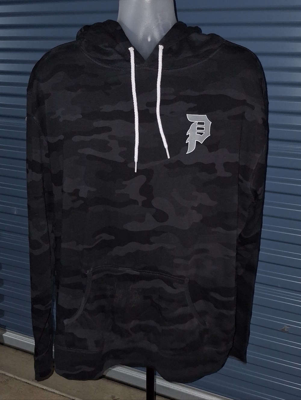 New PRIMITIVE Dark Camo Hoodie Size XL